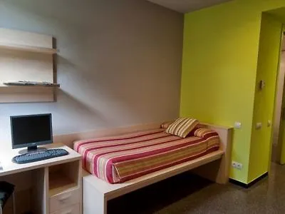 Àgora BCN. Residencia Universitaria Internacional Barcelona 0*,